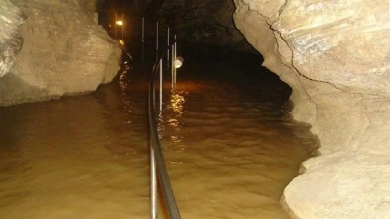 Hatalmas mennyiségű víz öntötte el az Abaligeti-cseppkőbarlangot