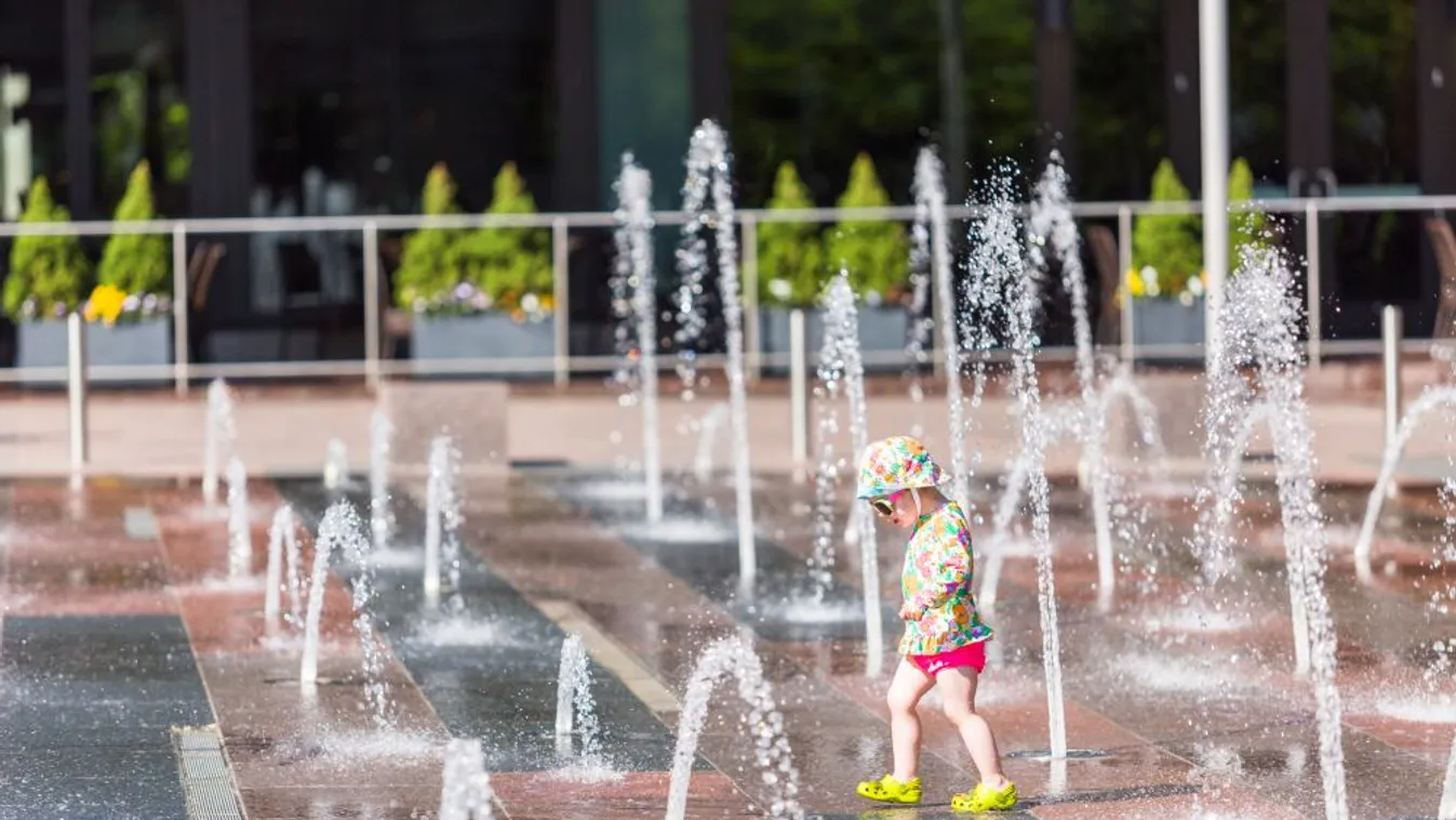 Meghosszabbította és kiterjesztette a Belügyminisztérium a vörös kódot
