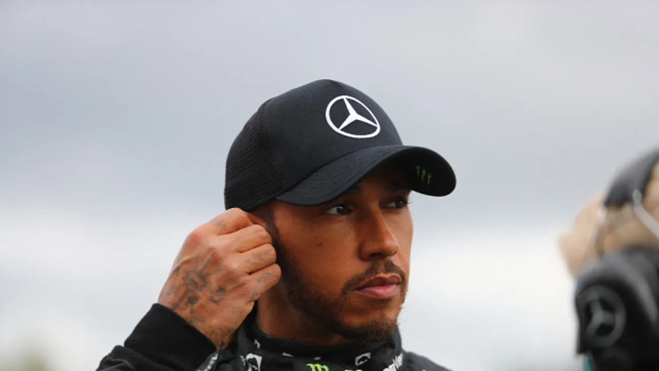 Lewis Hamilton kínos bukása: lekéste saját visszavonulását