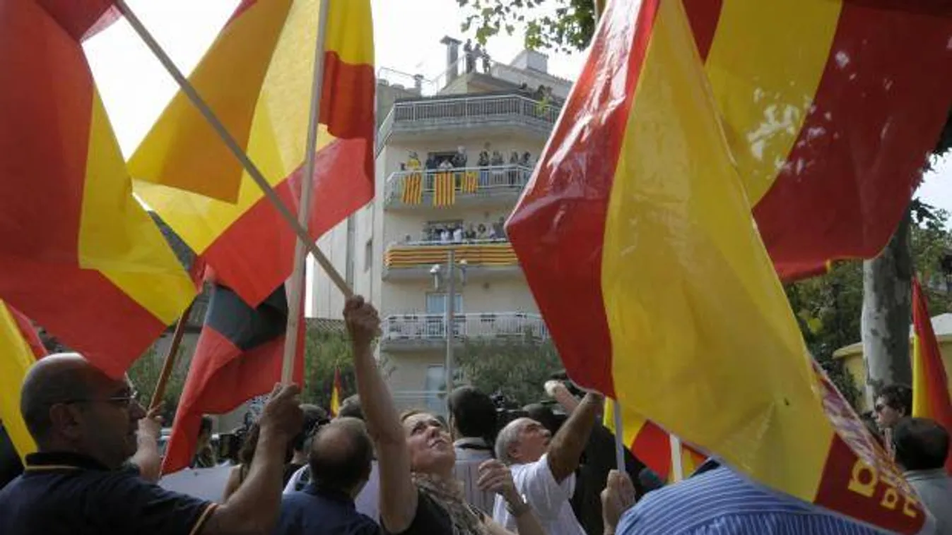 Megkezdődött a szavazás Katalóniában