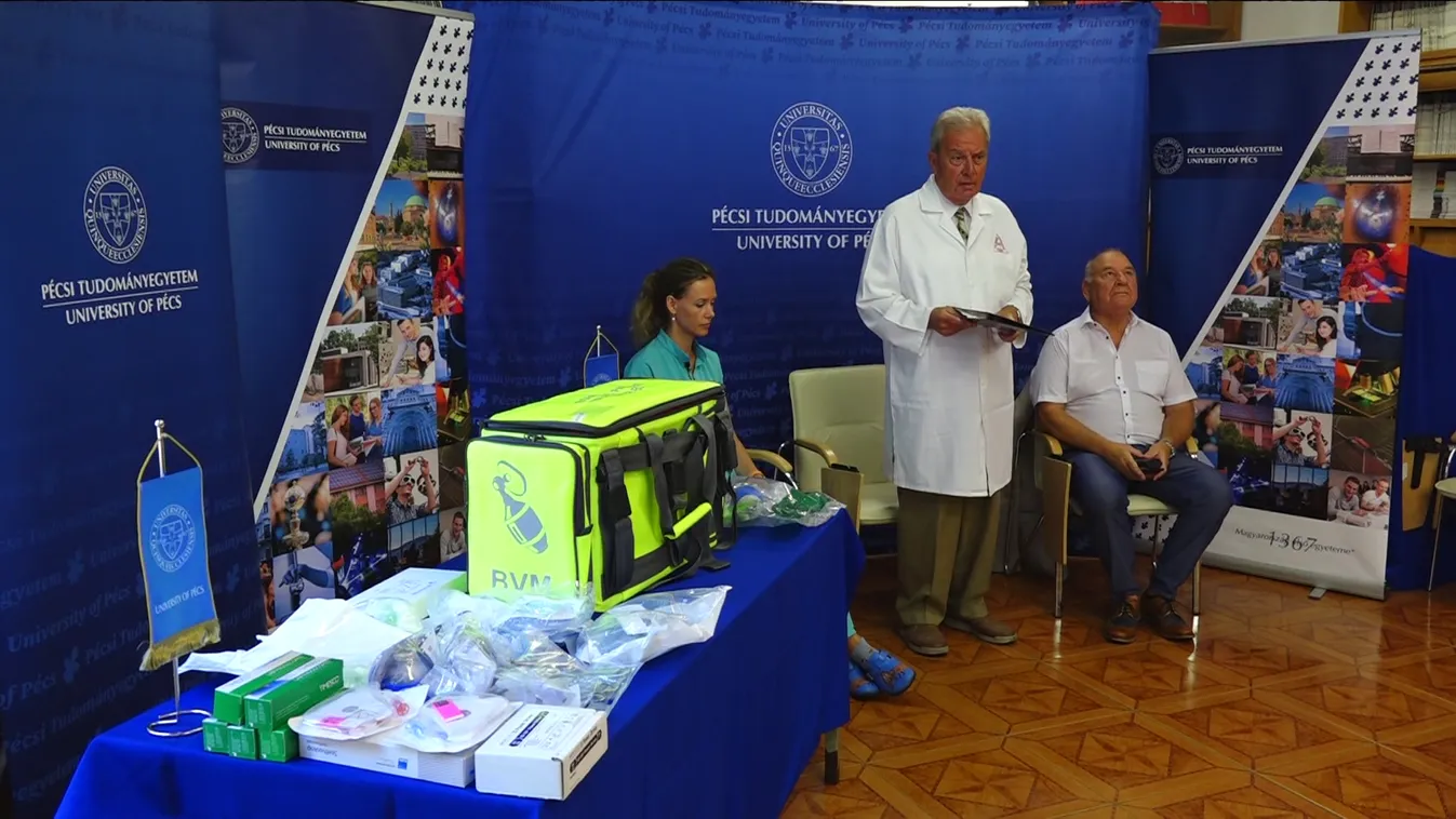 Sürgősségi táskával gyarapodott a pécsi Tudományegyetem Gyermekgyógyászati Klinikájának eszközparkja