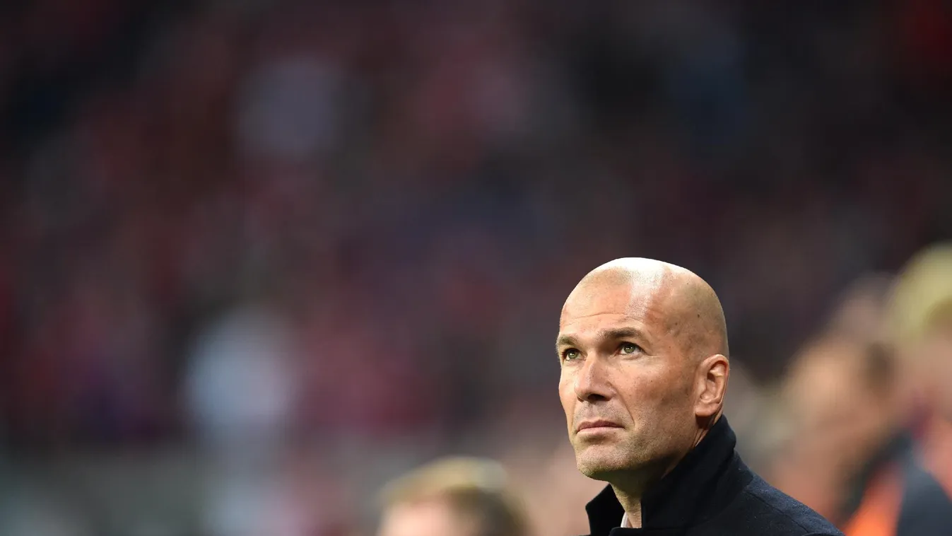Távozik a Real Madrid kispadjáról Zinedine Zidane