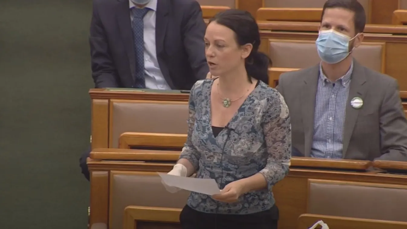 Korábban Szabó Tímea is hivatkozott az „álmentő” beszámolójára