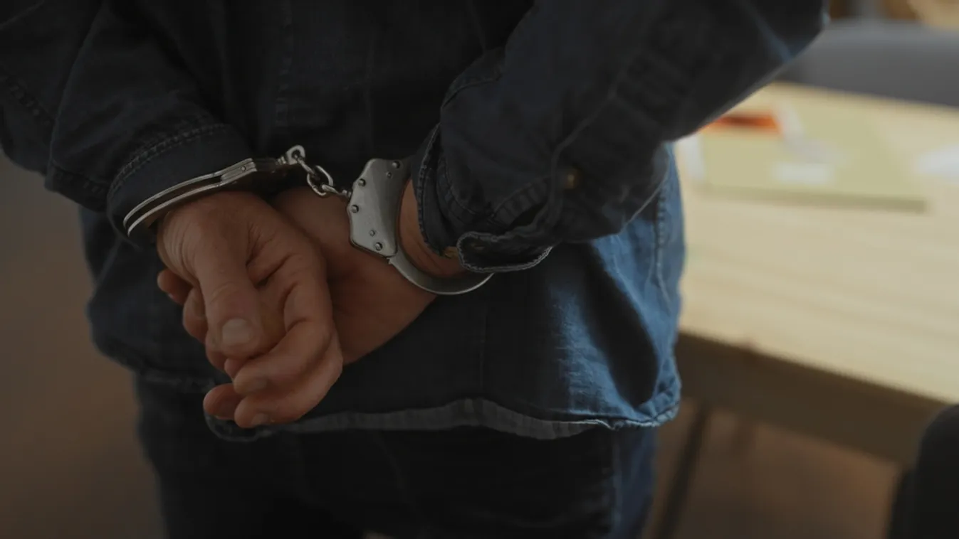 Meghosszabbították a kémkedéssel gyanúsított Holló István letartóztatását