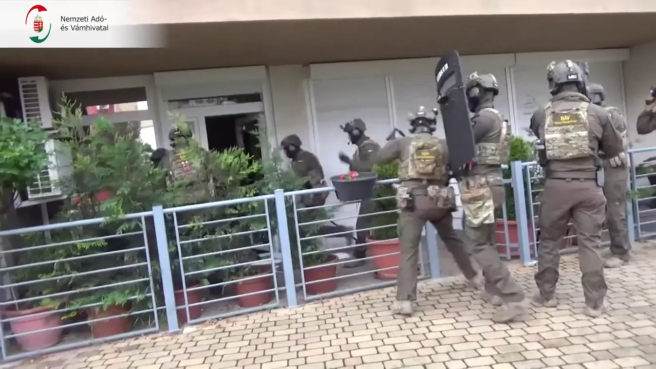 Radar - Blokkolt fémbiznisz + videó