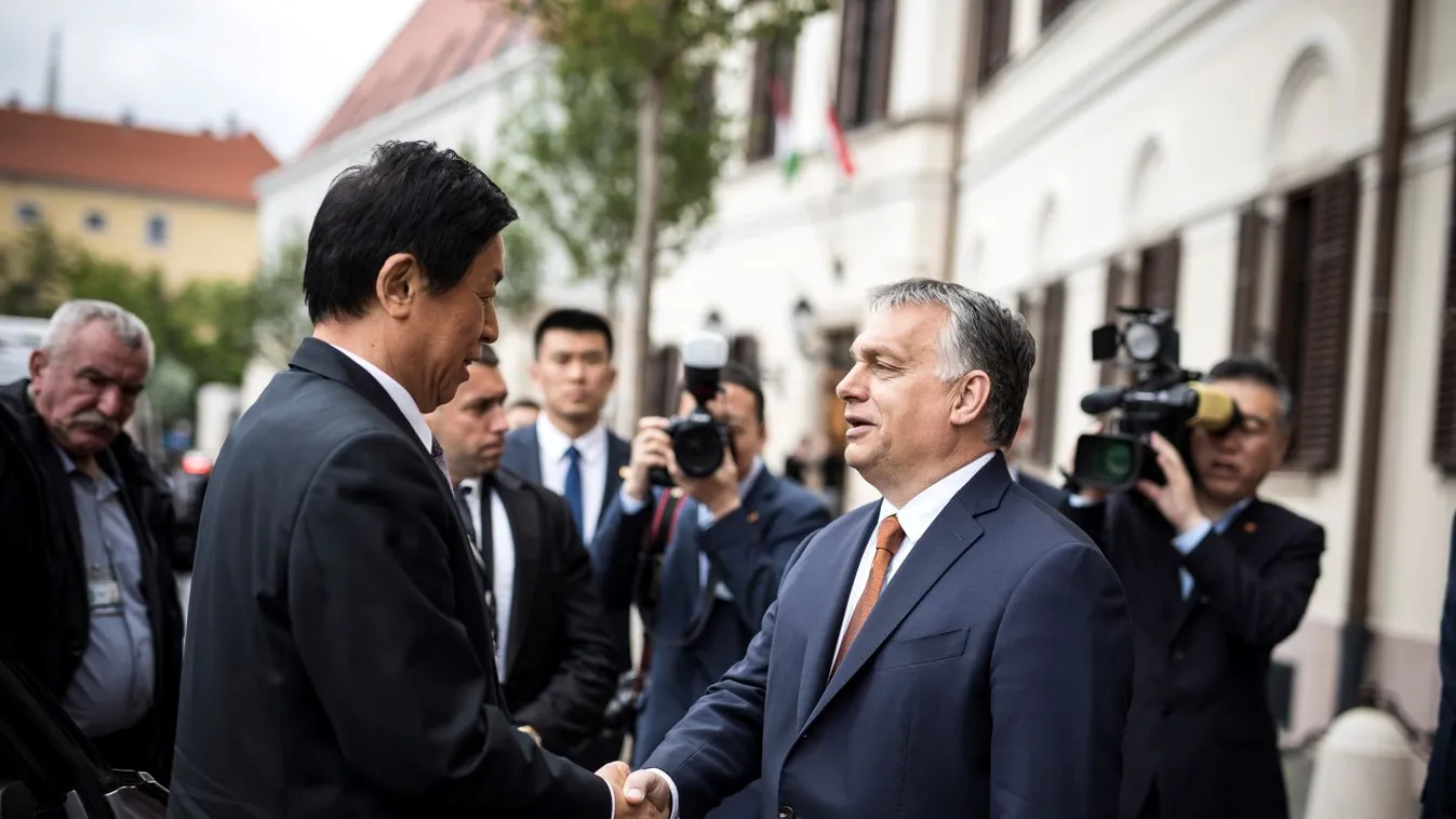 Orbán Viktor tanácskozott a kínai népi gyűlés elnökével