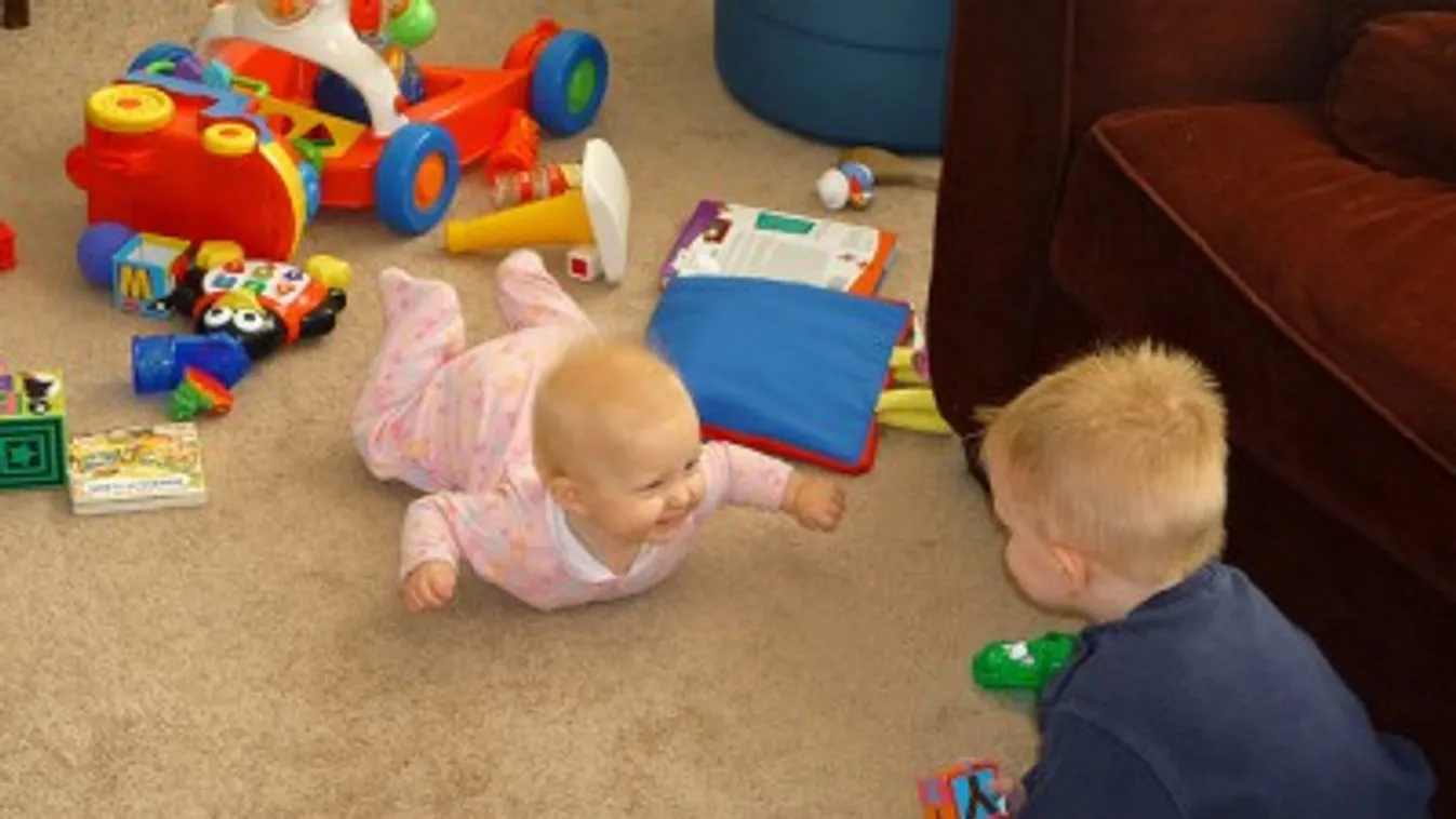 Megszűnő családi napközik – Reggeli járat