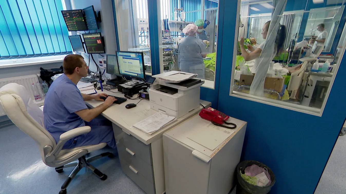 Az egészségügyi államtitkár szerint a Tisza Párt gátolja a budapesti kórházakra szánt uniós pénzeket + videó