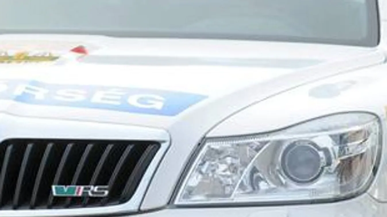 Rendőröknek adta volna el a drogot