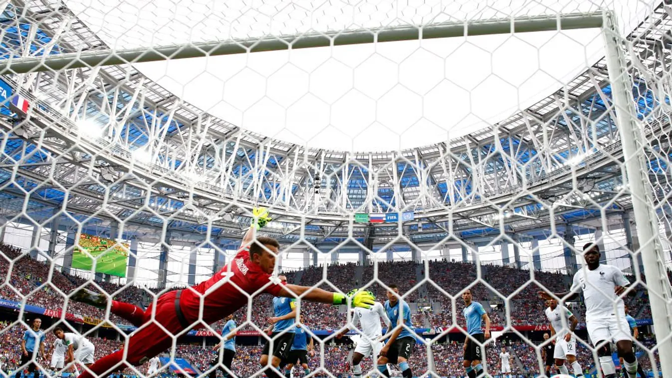 Elszálltak az uruguayi álmok, elődöntős Franciaország