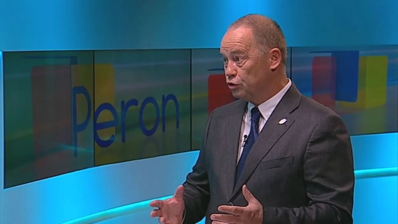 Szanyi fél a „leszalámizástól”, várna a csatáig