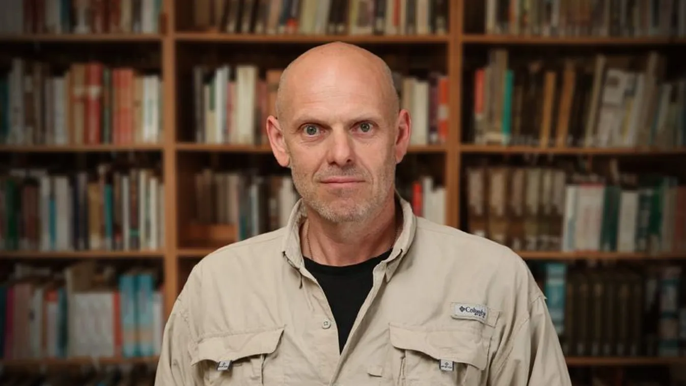 Robert C. Castel: Nem területeket elfoglalni, hanem gyilkolni jöttek