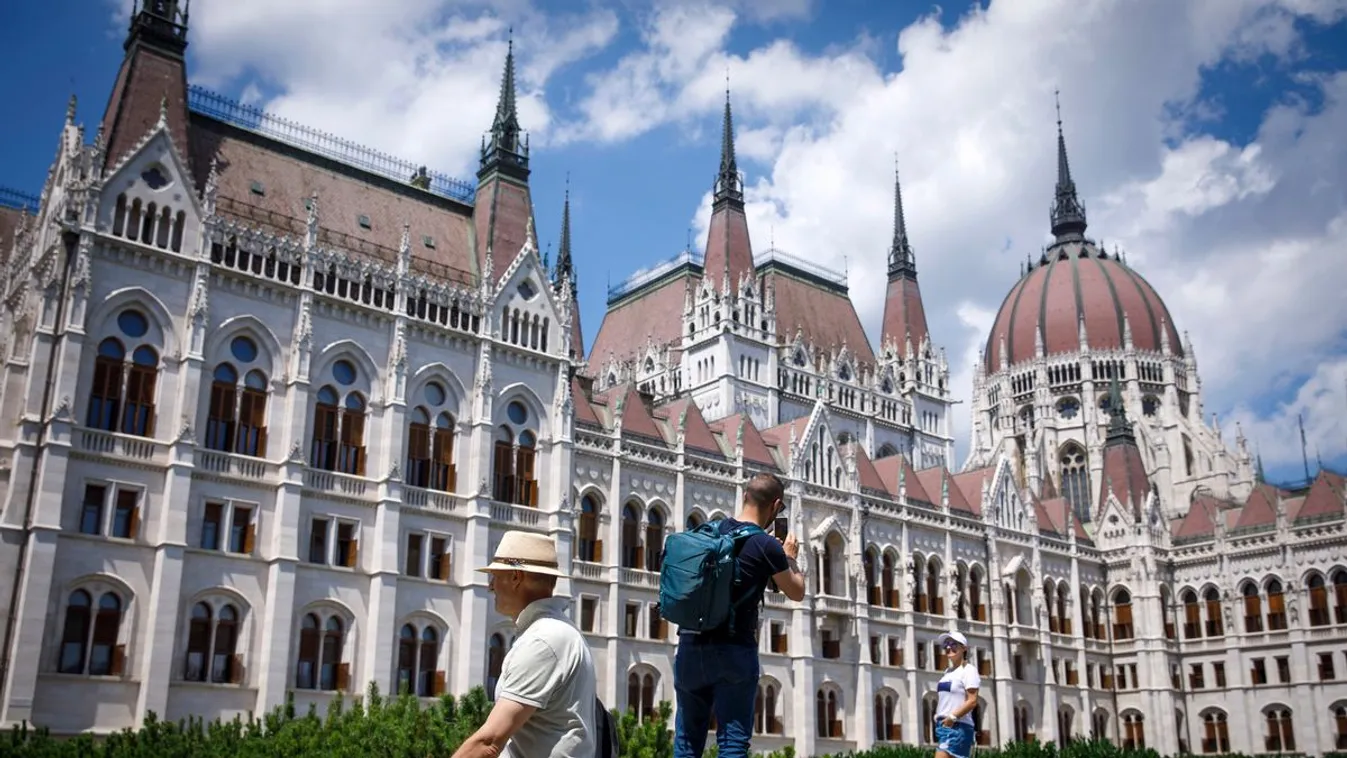 Kiváló időszakot tudhat maga mögött a hazai turisztikai szektor