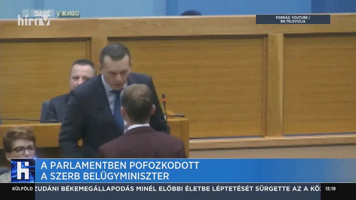 A parlamentben pofozkodott a szerb belügyminiszter