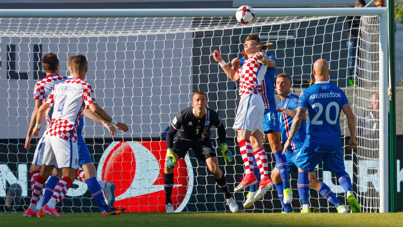 Ezrek várták haza Vidat