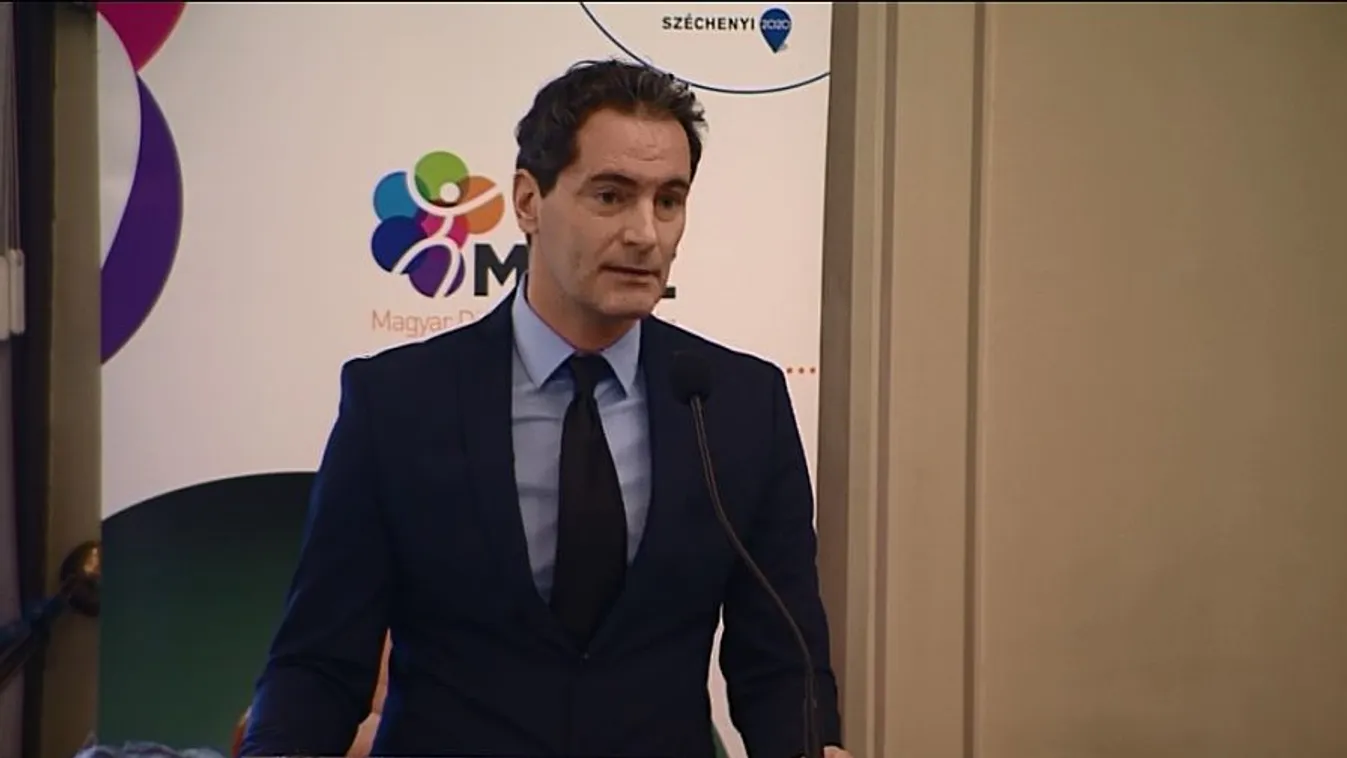 Sárfalvi Péter: A testnevelőknek óriási a felelősségük