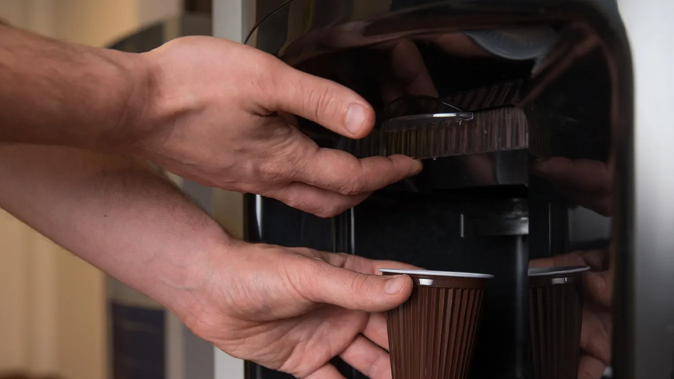 Búcsút inthetünk az automatáknak