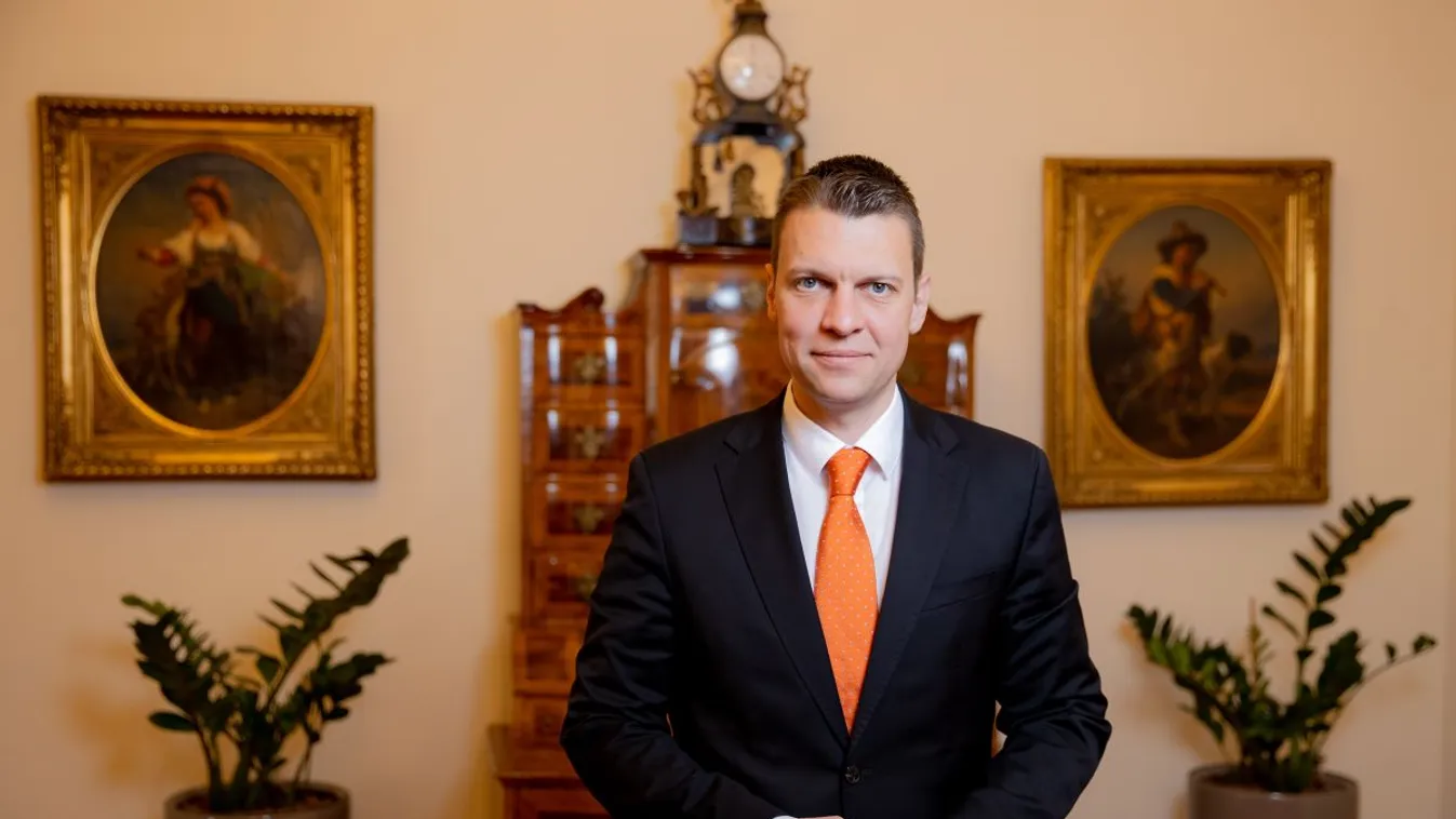 Menczer Tamás: Zelenszkij a Tiszával együtt támadja a Voks 2025-öt + videó