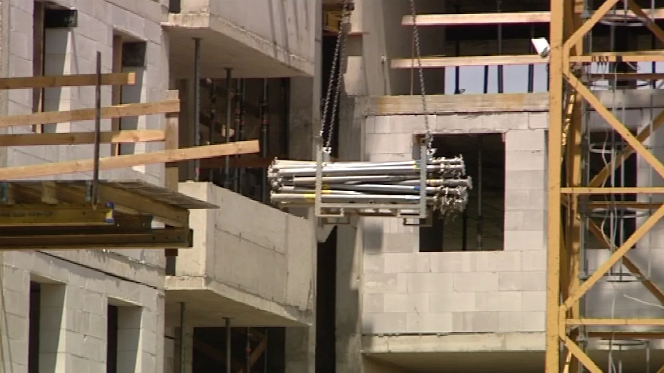 Dübörögnek a beruházások