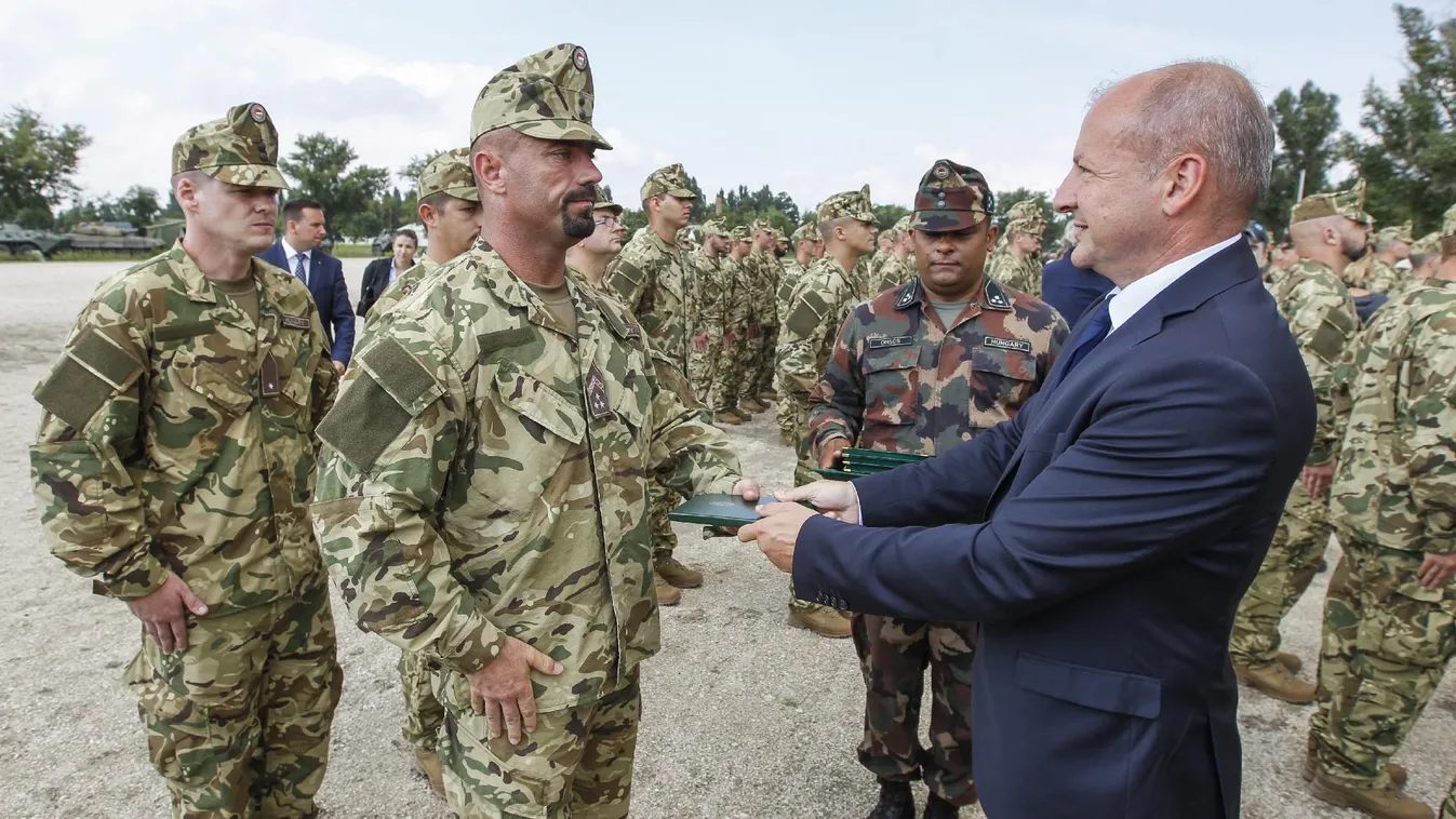 Demeter: Ha a miniszterek katonák lennének, már hadbíróság előtt állnának