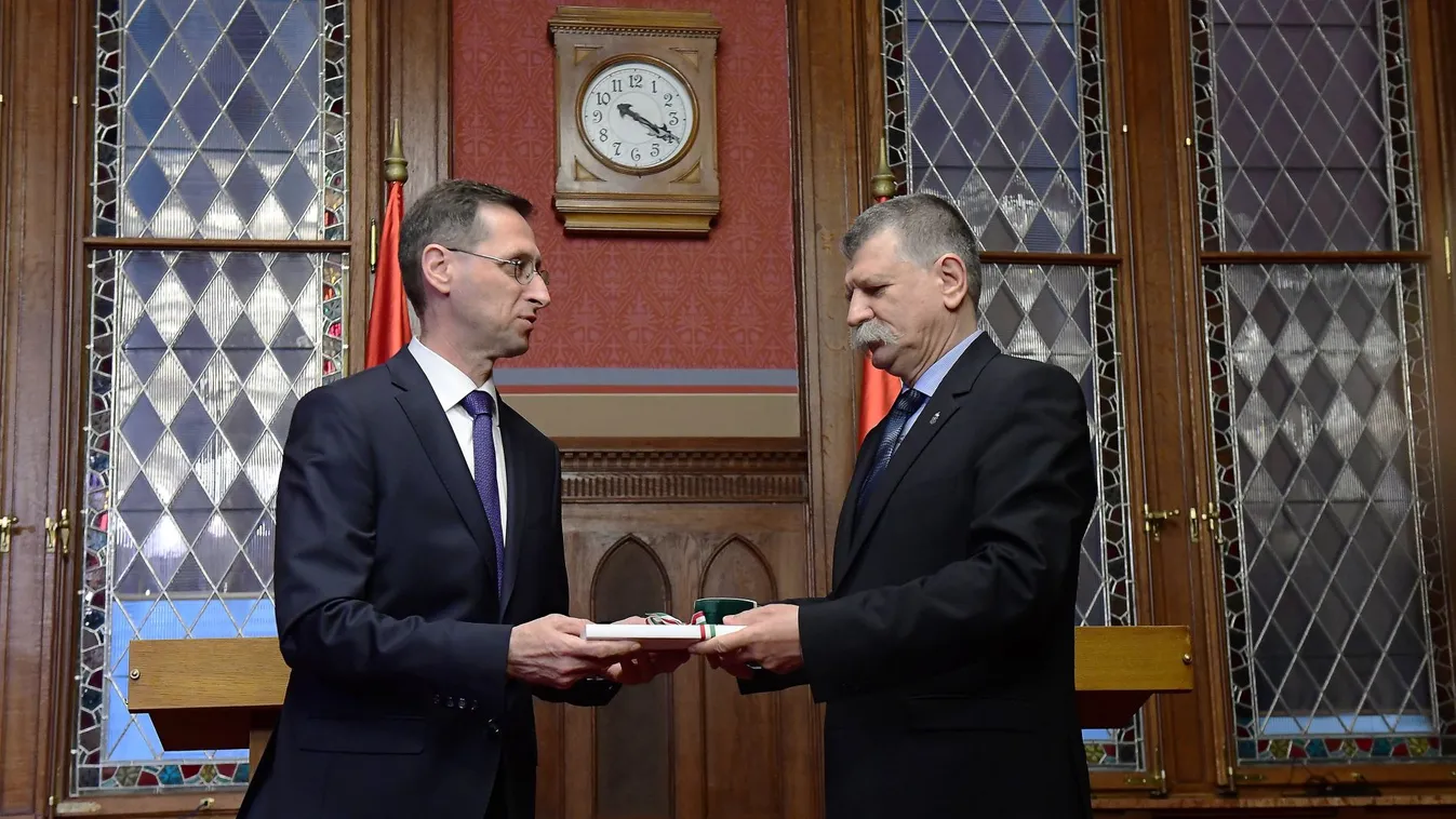 Ami a csövön kifér: uniós pénzek elégetésével nyerne választást a kormány