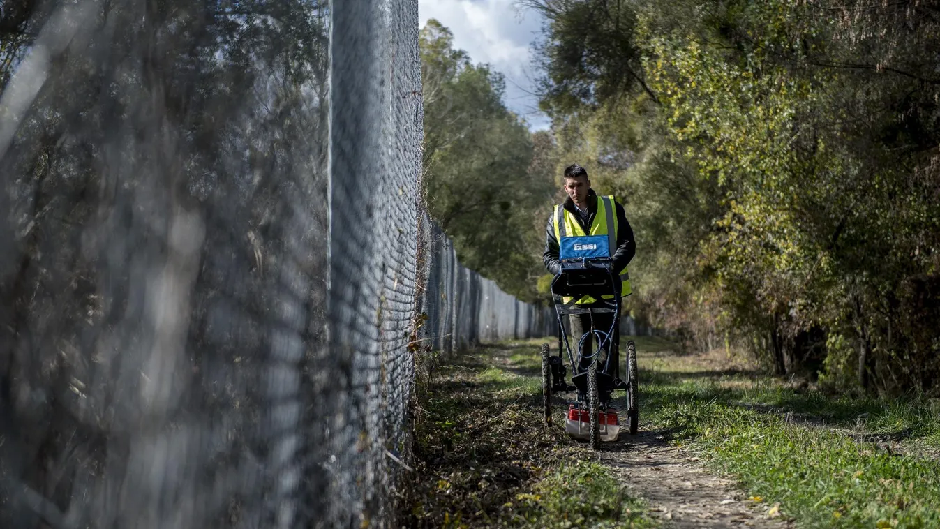 Nehezíti az aknamentesítést a határkerítés