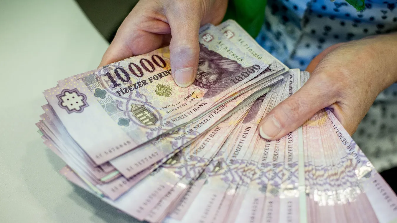 A nyári hónapokban tovább erősödhet a forint