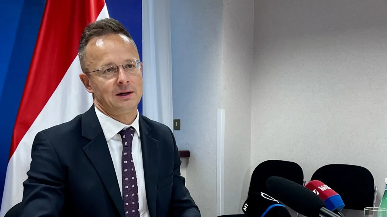 Felbecsülhetetlen értékű iratot kapott vissza Magyarország