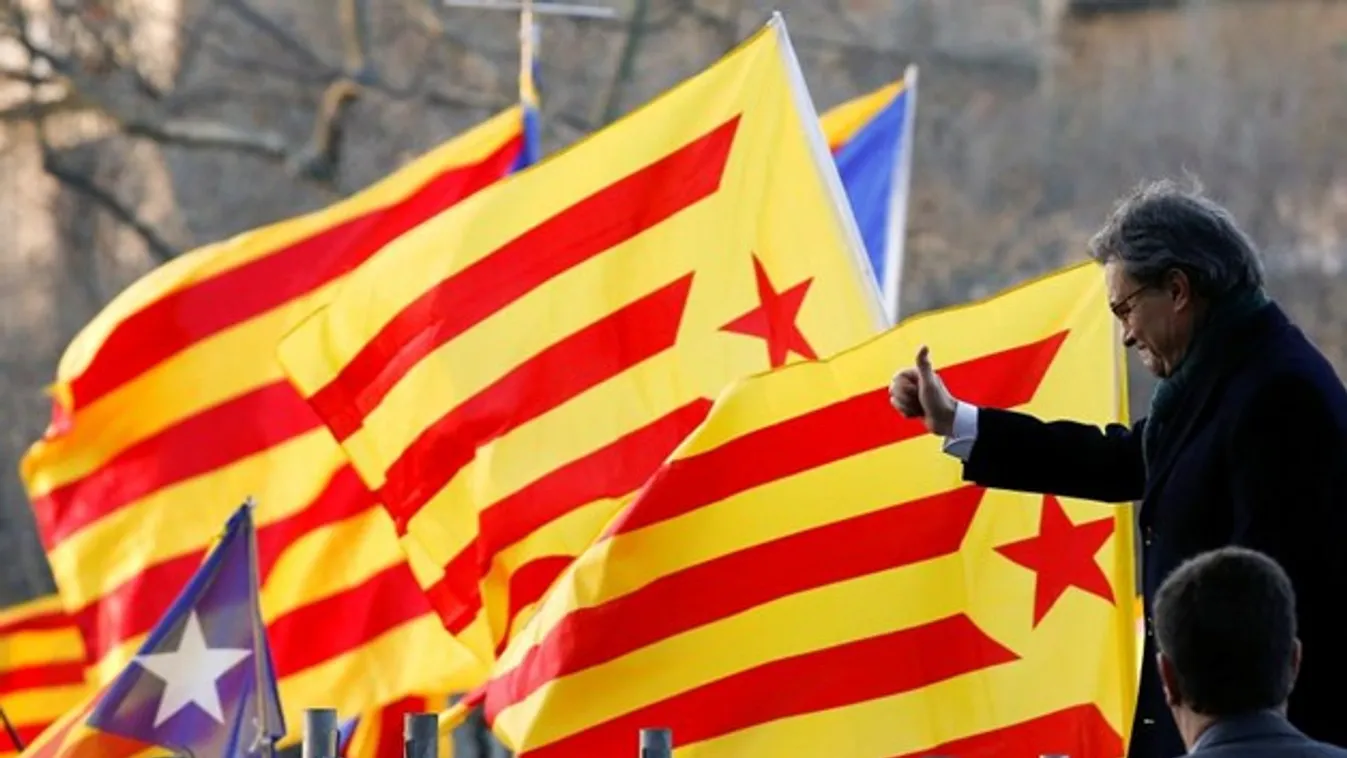 Többséget szereztek a függetlenségpárti erők Katalóniában