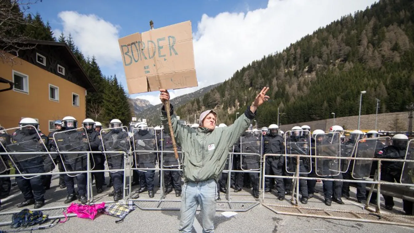 Ausztria korlátozhatja a menekültek befogadását