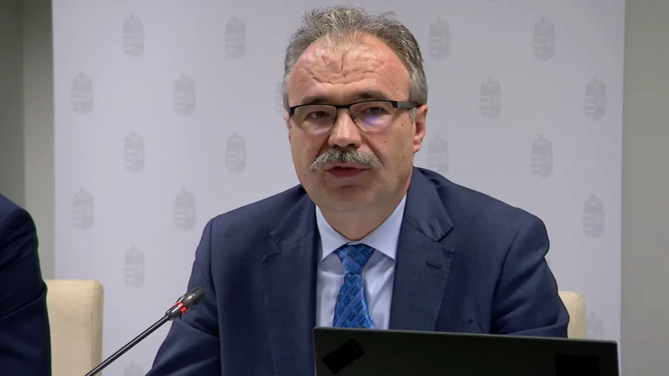 Az agrártárca teljes mellszélességgel az aláírásgyűjtés mellett