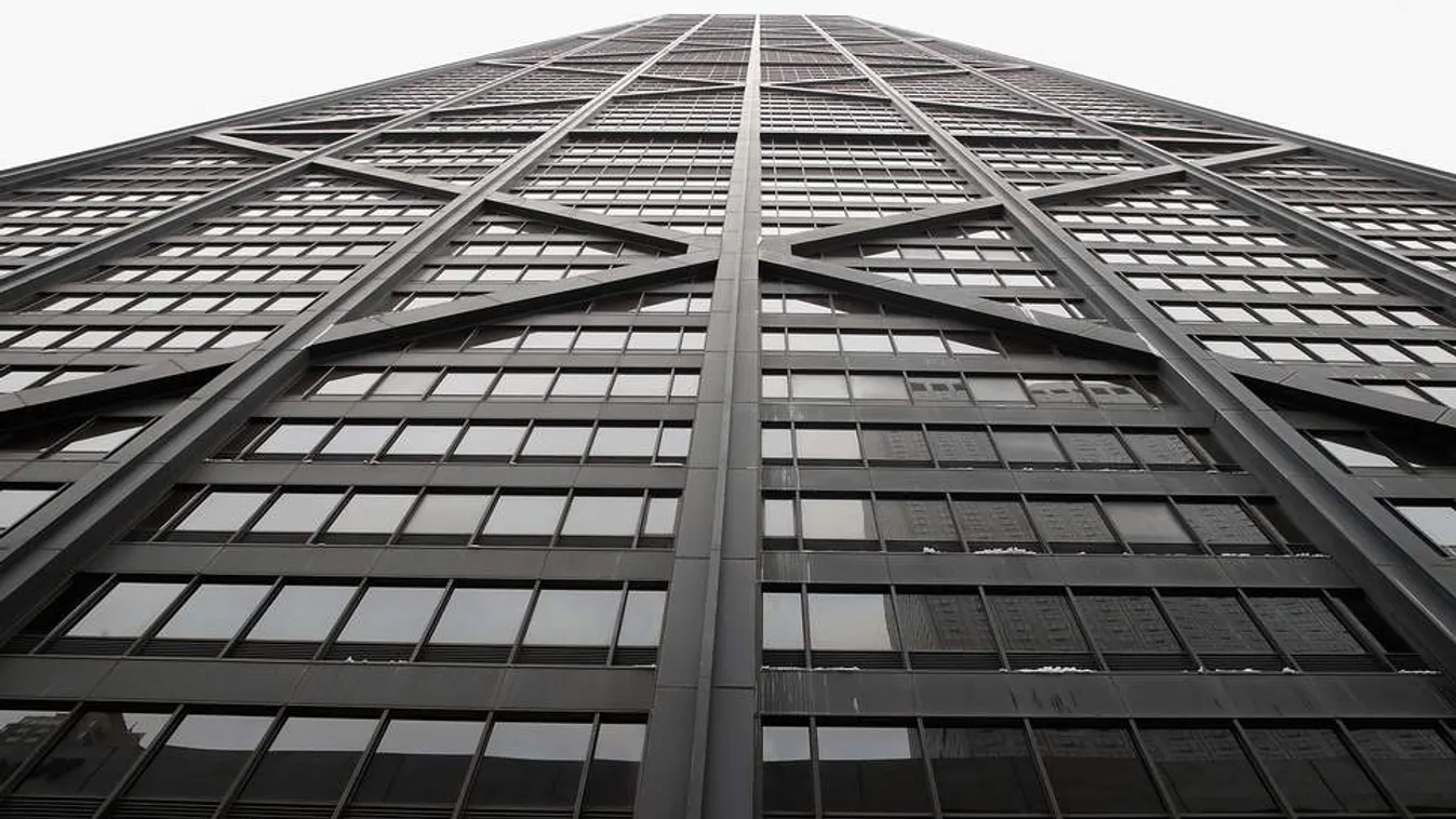 84 emeletet zuhant egy emberekkel teli felvonó Chicagóban