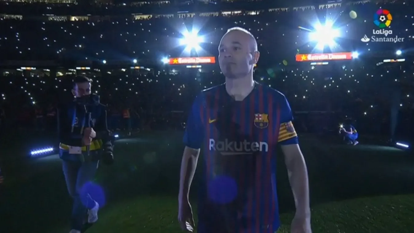 Iniesta búcsúzóul egy egész show-műsort kapott csapatától