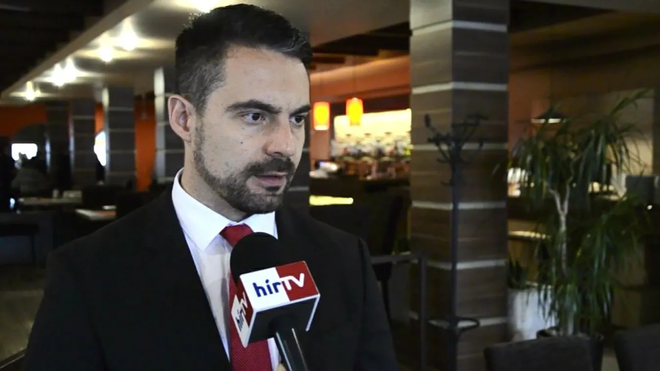 Vona: Orbán tudatosan fenyegetett