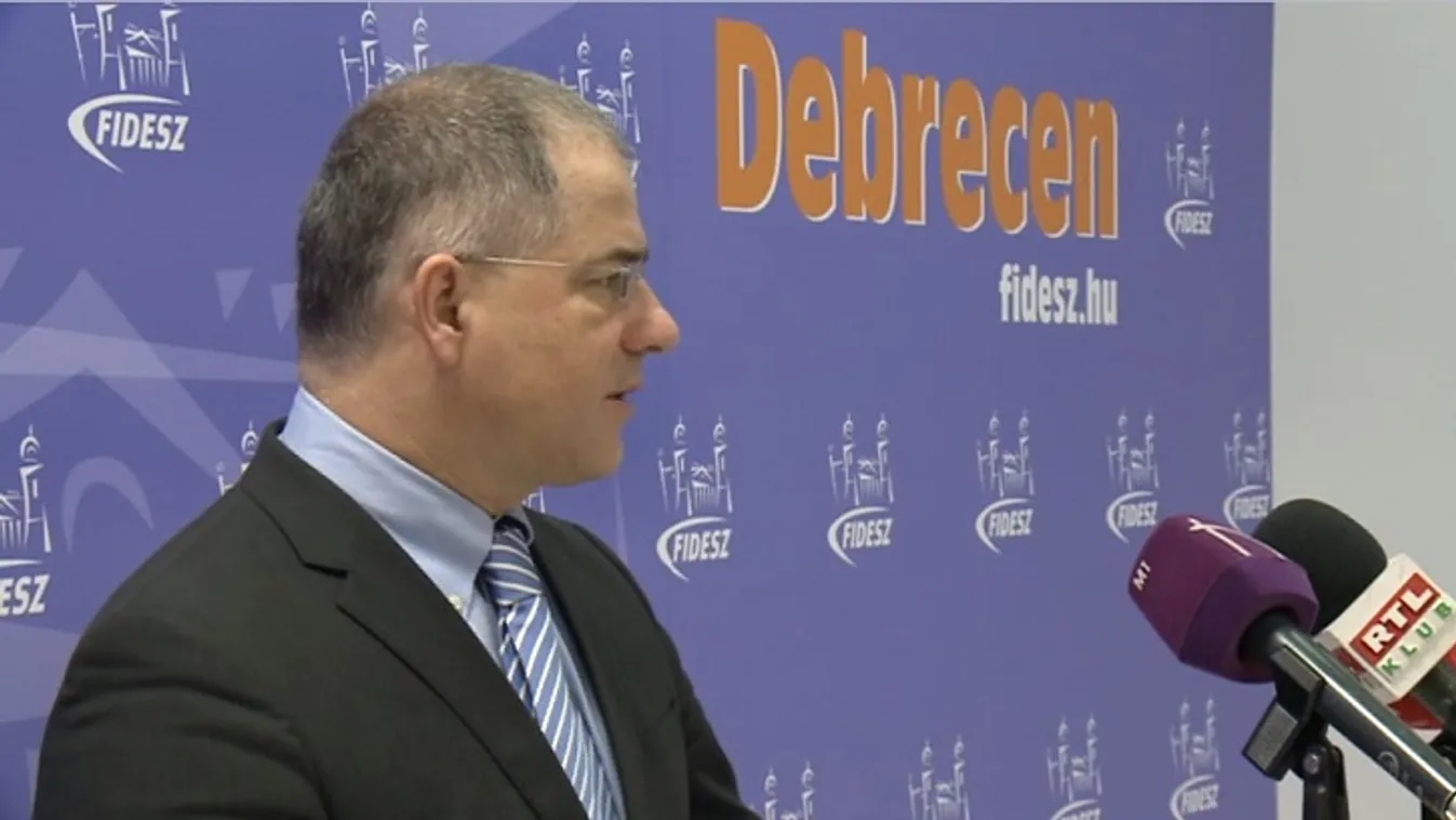 Kósa: Azért panaszkodhatnak támadásokról, mert nem megy az aláírásgyűjtés