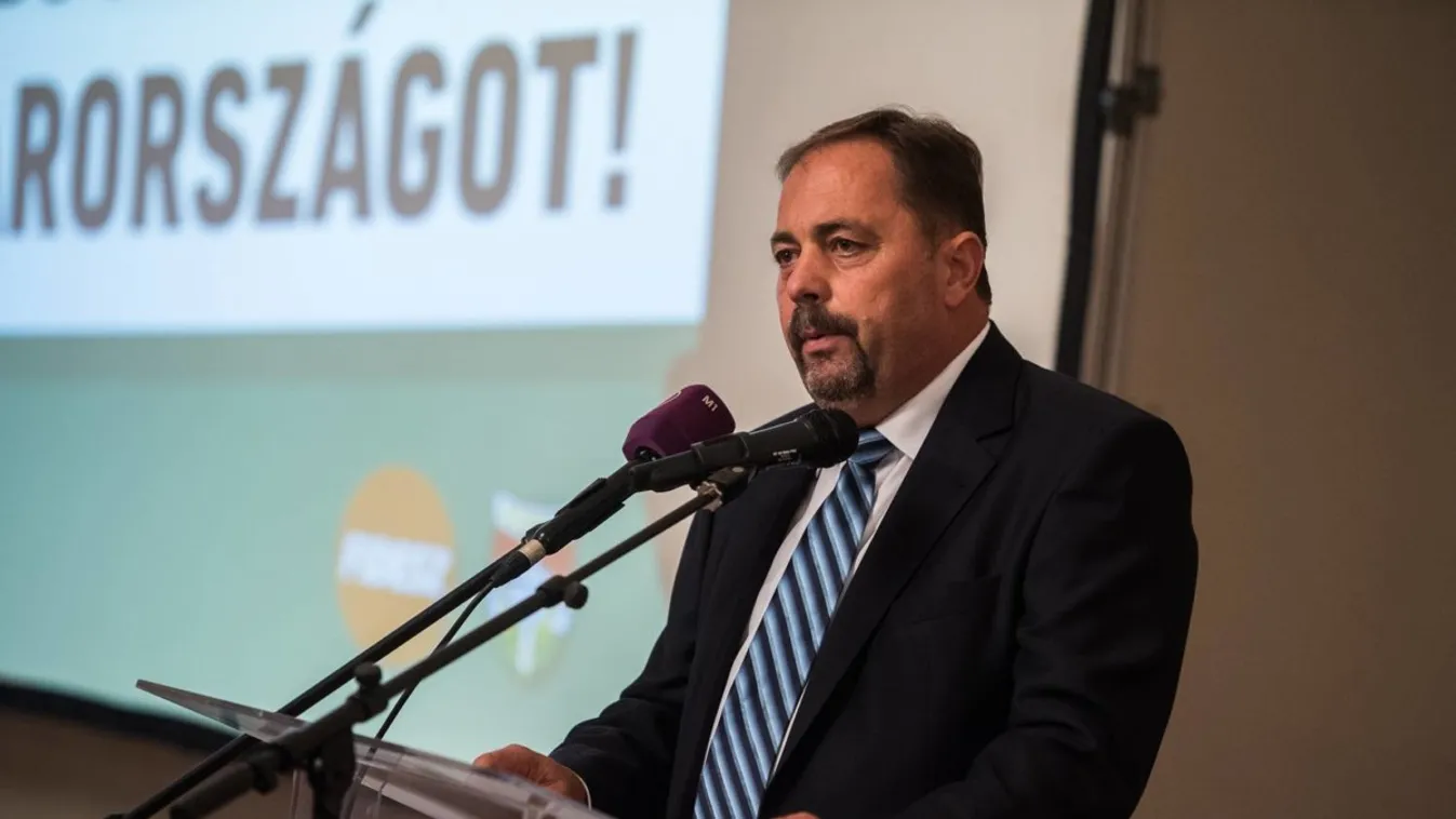 Pócs János: A választás tétje a biztonság