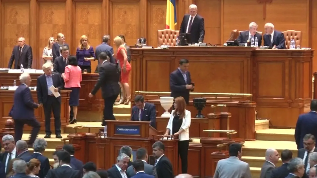 Bizalmatlansági indítványt nyújtottak be a román kormány ellen