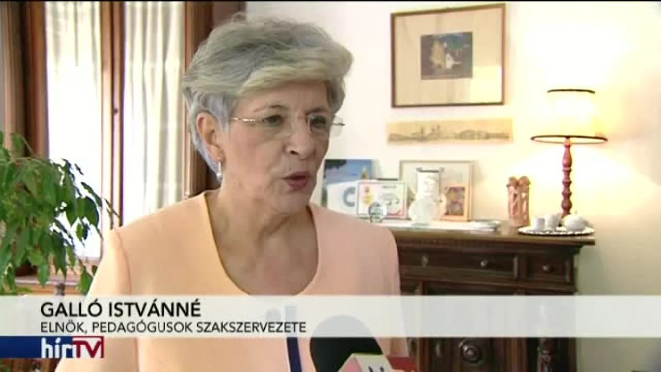 Apróhirdetésben is keresnek tanárokat, akkora a baj