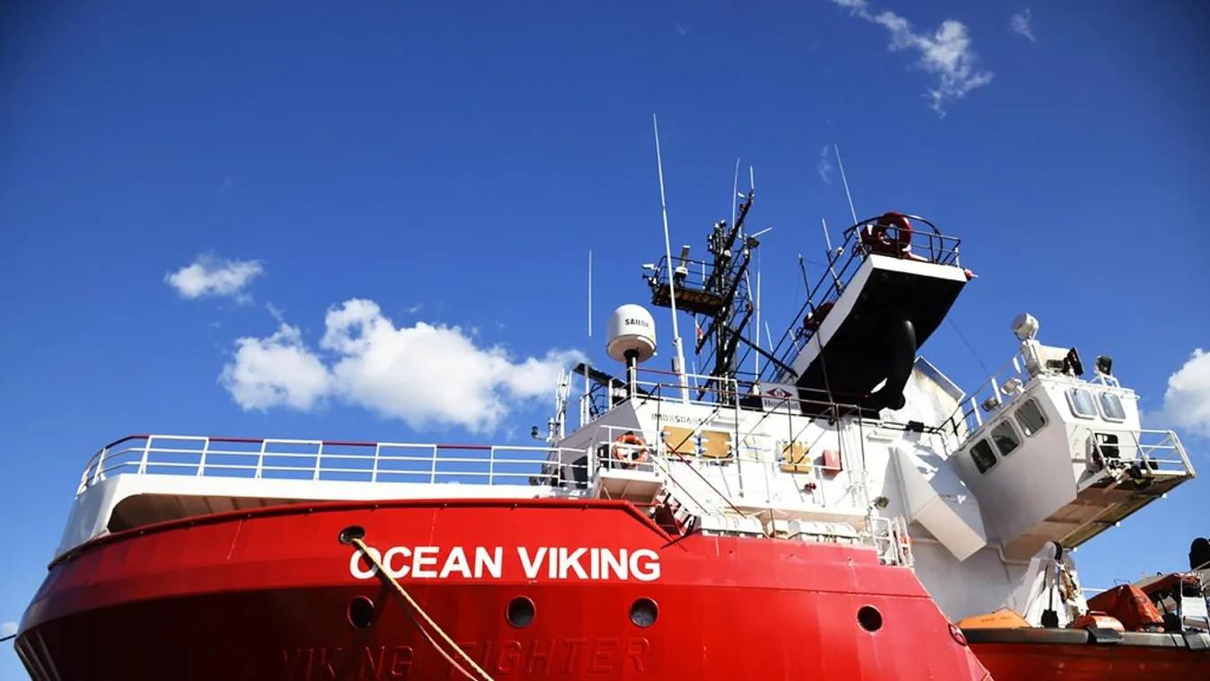 Csaknem száz migránst vett fedélzetére az Ocean Viking