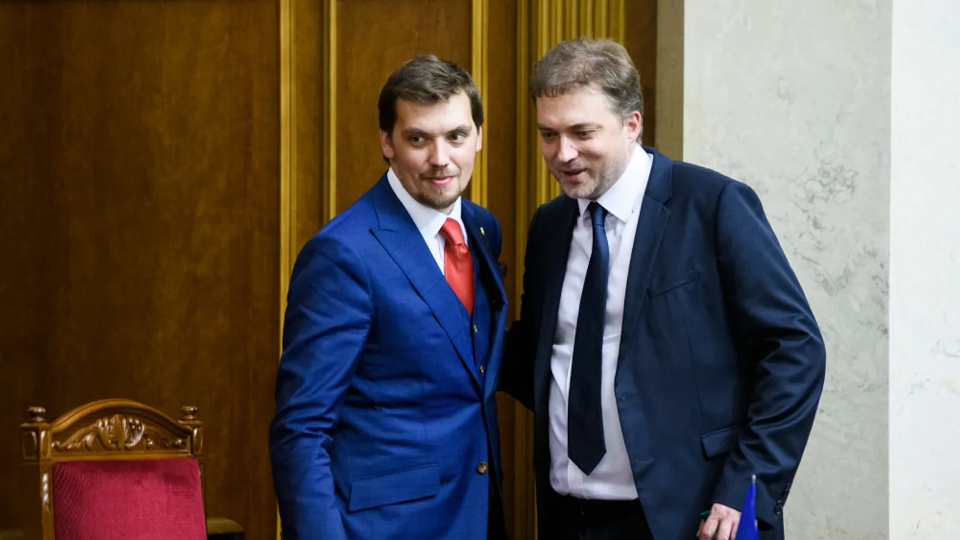 Benyújtotta lemondását Olekszij Honcsaruk ukrán kormányfő