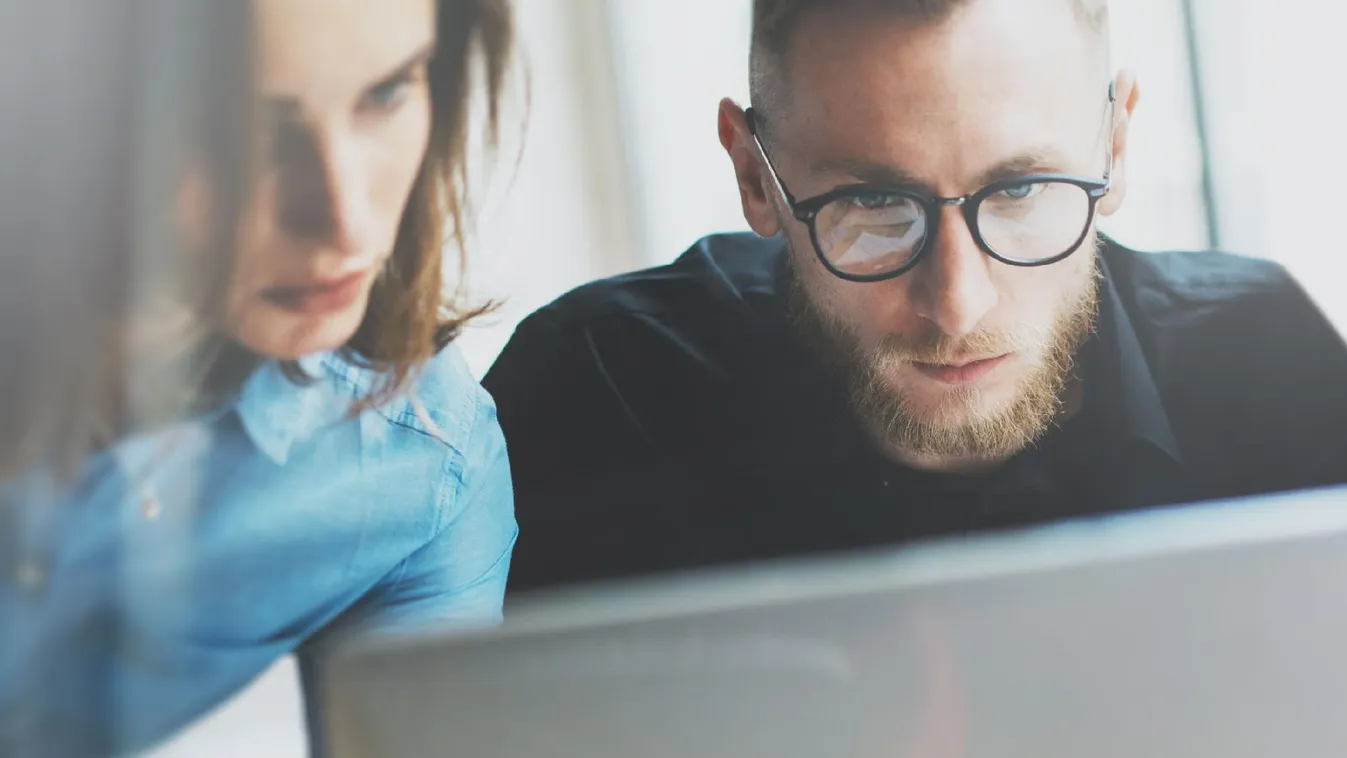 Csínján az online jegyvásárlásokkal