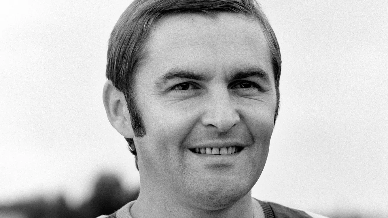 Elhunyt Ihász Kálmán