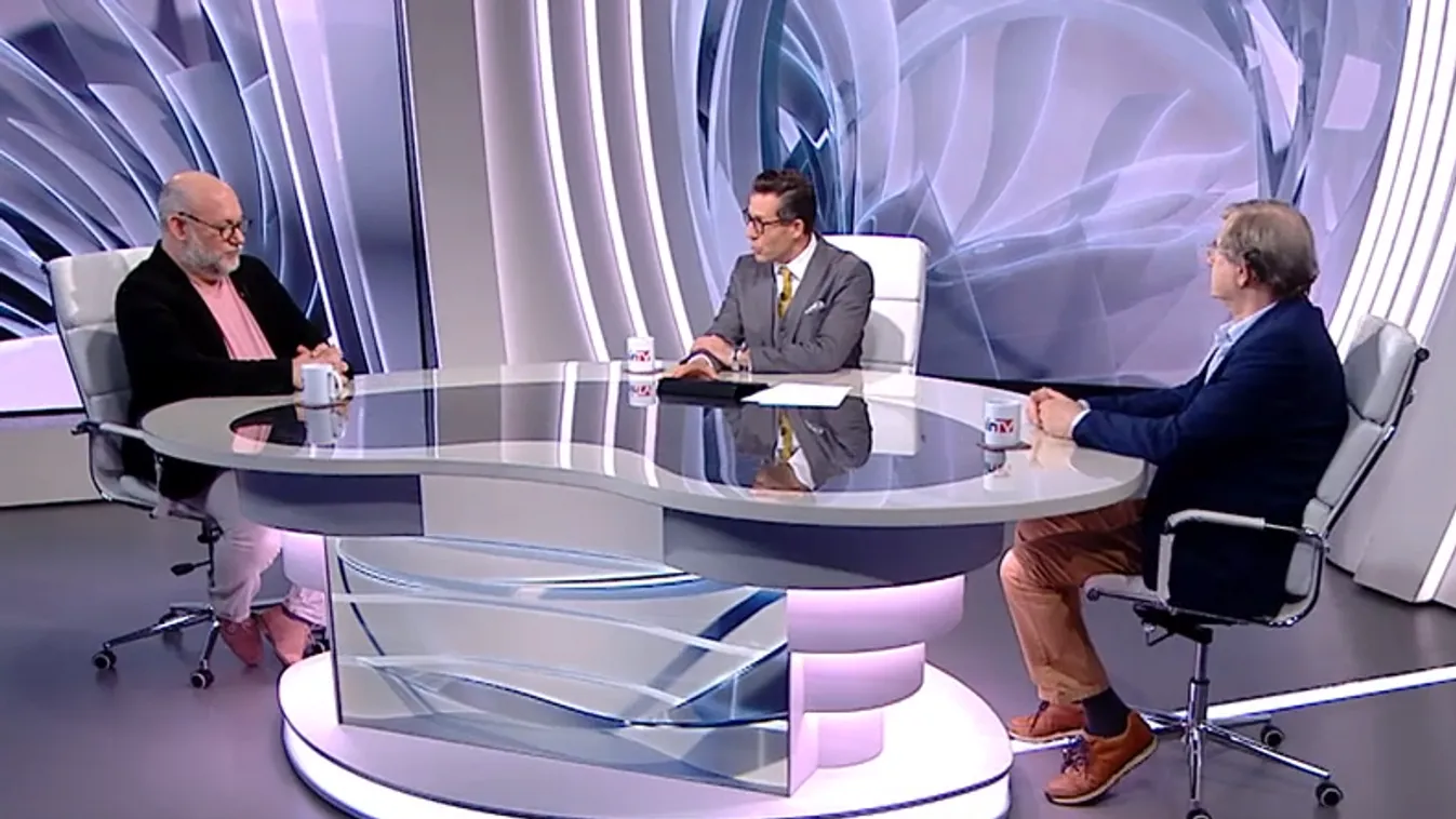 Benyújtották a parlamentnek a pedagógusok életpályatörvényét