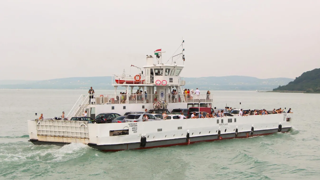 Péntektől 40 percenként jár a balatoni komp