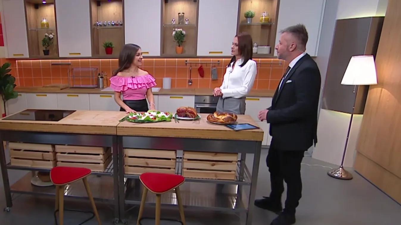 Mozaik - Nyári Aliz különleges húsvéti kalácsát kóstoljuk