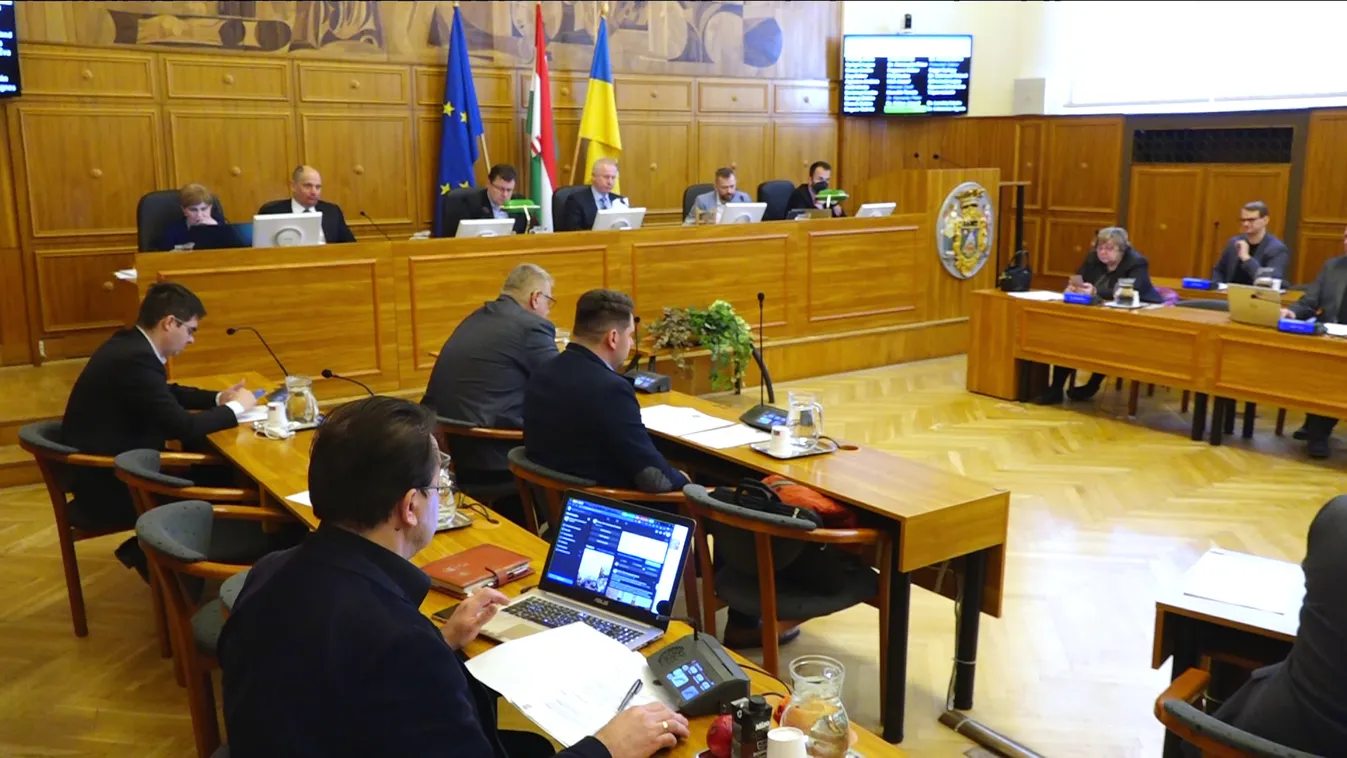 Egy nem létező akkumulátorgyár ellen fogadott el előterjesztést Pécs balliberális vezetése