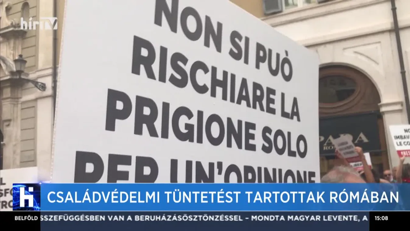 Családvédelmi tüntetést tartották Rómában
