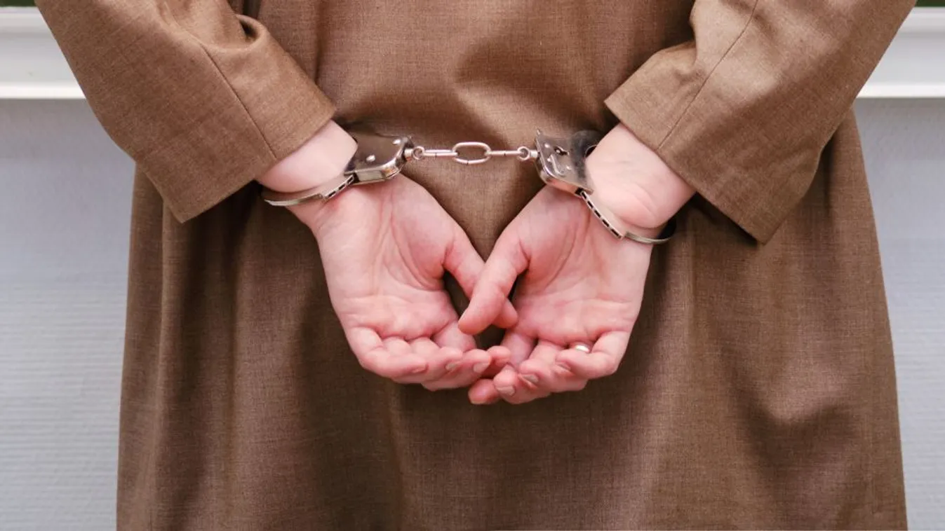 Egykoron gyáván, hátulról támadtak, most rettegnek a magyar börtönöktől az erőszakos antifák