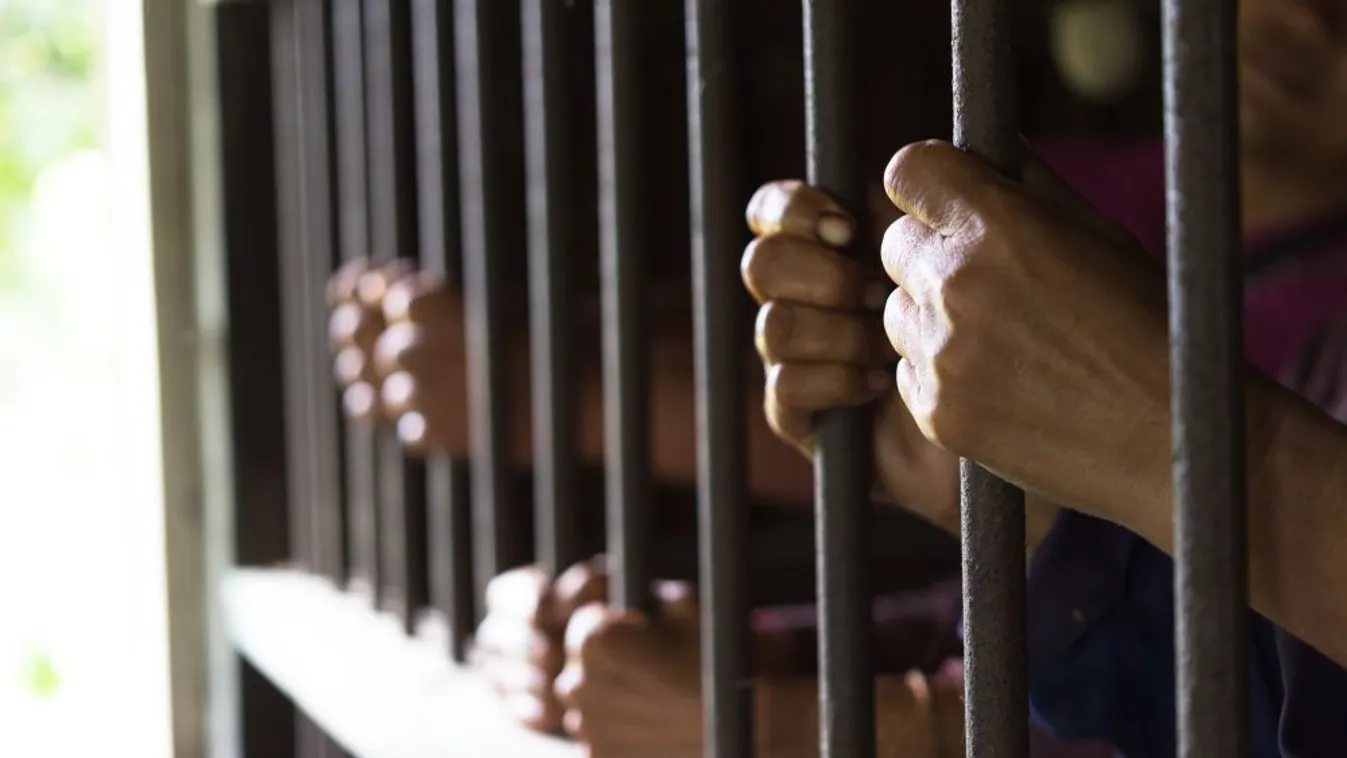 Törökország hétfőn megkezdi a külföldi terroristák hazaküldését