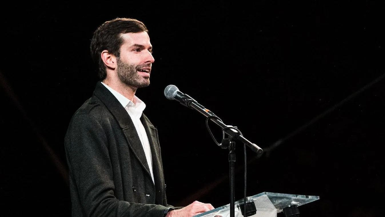 Ébresztő – Egyenesen